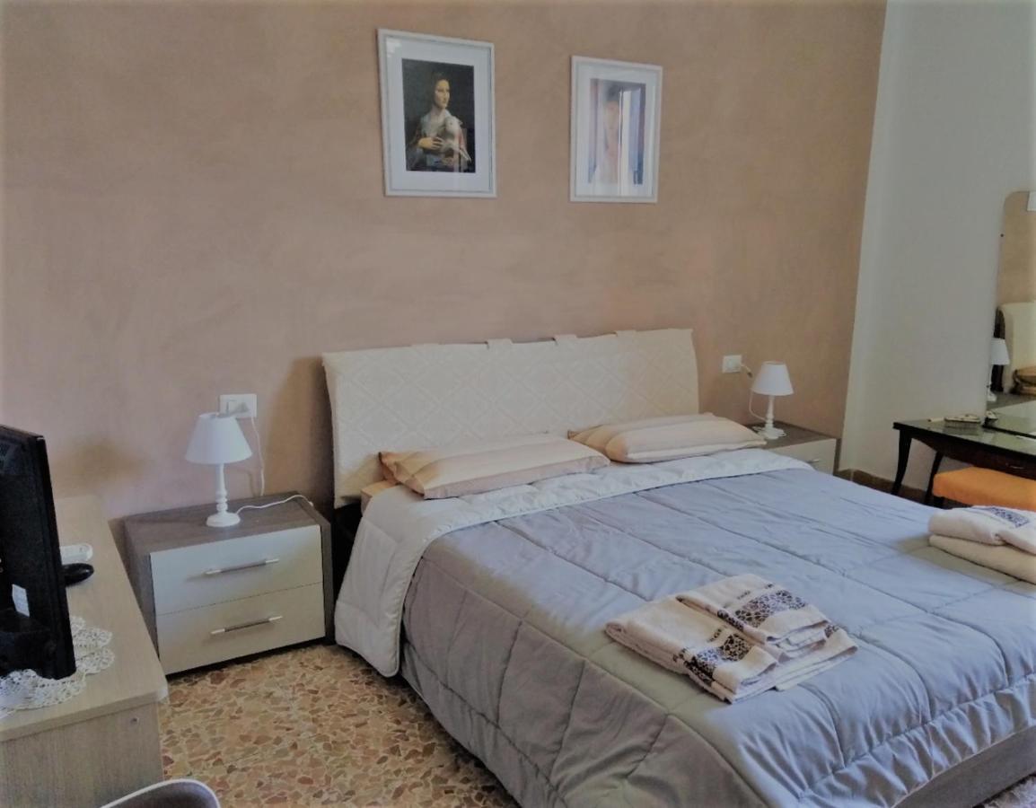 Sa Rosa E Su Trapperi Bed & Breakfast Oschiri Exterior photo