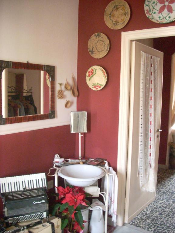Sa Rosa E Su Trapperi Bed & Breakfast Oschiri Exterior photo